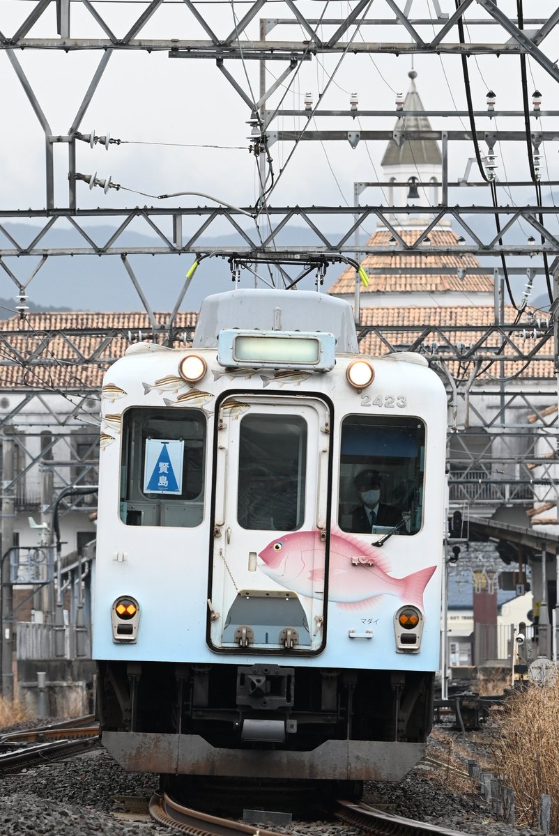Express2226's tweet photo. 2023.3.12 
#お魚図鑑志摩線の旅
・2410系 W23編成(お魚図鑑)
本日はお魚図鑑を使用した貸切に参加させて頂きました。
普段入線しない場所での光景、単体での走行はとても貴重な物となりました。
主催者を始め、ご協力下さった方々ありがとうございました。 https://t.co/V38wHIut0L