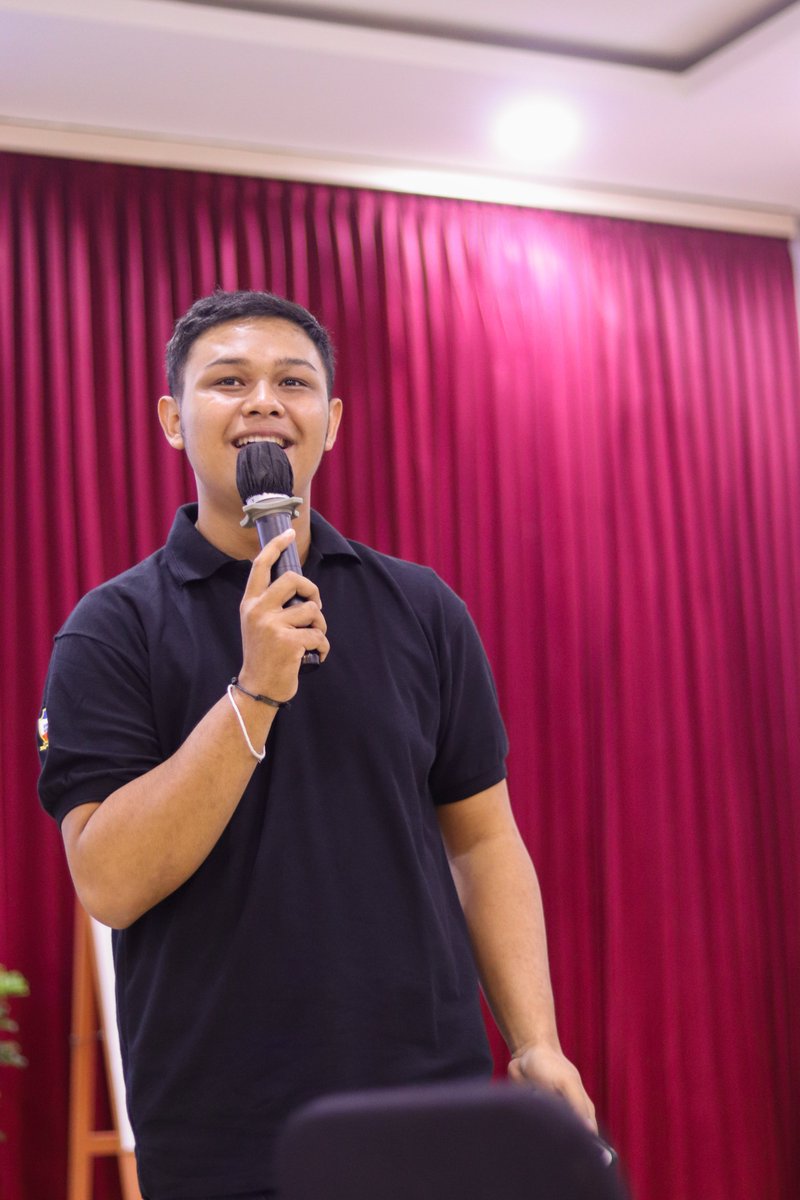rawrrgrizzly's tweet photo. MC-ing Cakrawala Night Space Vol. 1!!
Seneng banget dipercaya untuk mandu acara angkatan pertama BFLP IT Batch 6, dan petcahh bangett acaranyaa๐ญ๐
Mayan lama vacuum ngemc offline, dan kemaren rasanya kerefresh bangett, thank you๐ฅณ
@LifeatBRI #bflpitbri #lifeatbri https://t.co/YhPfPWm3An