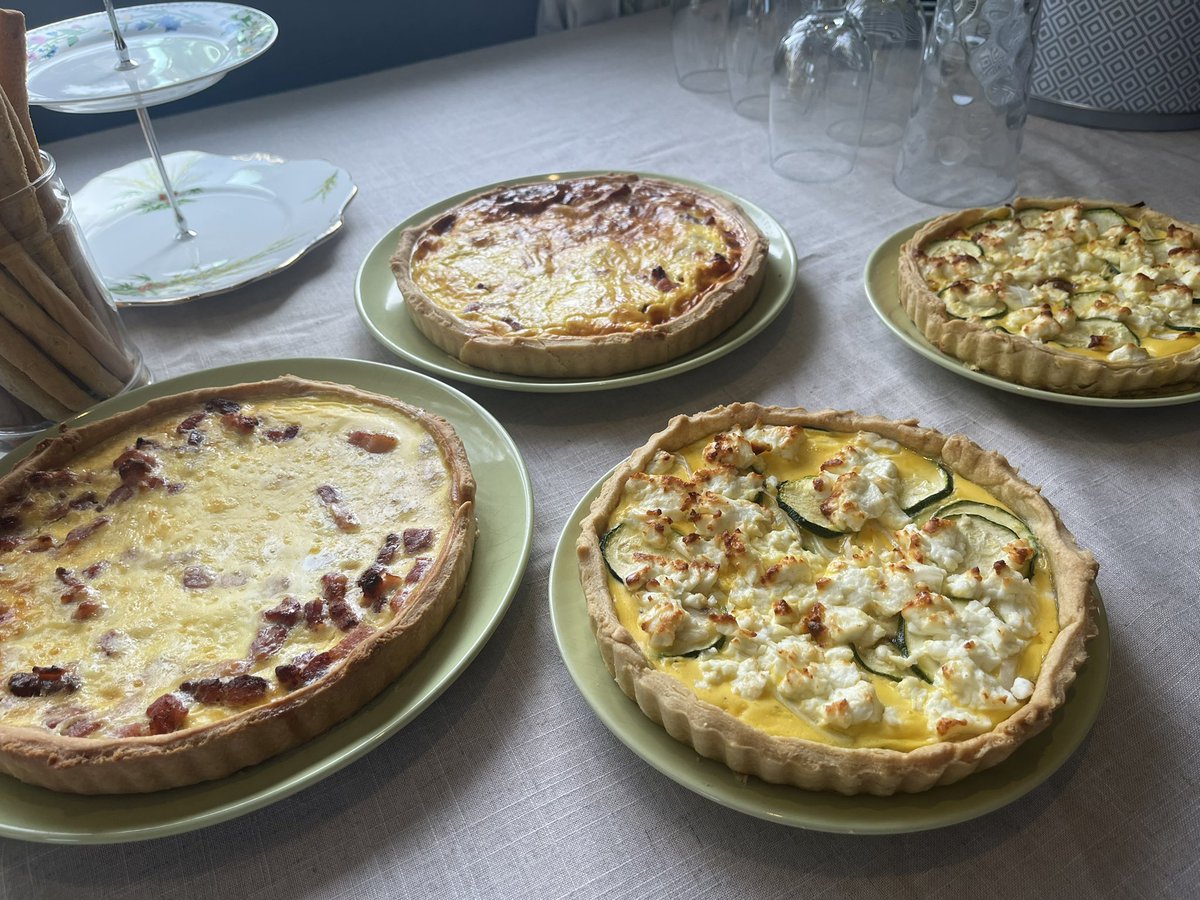 Quiches are done, home stretch now. Guests here in 30 mins…