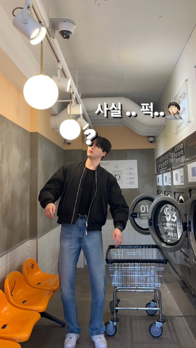 kangmeen_brasil's tweet photo. 📸| 12/03/2023 -Atualização de Kang Min (Kangmeen) em seu story do Instagram
'?'
'Na verdade.. Disco.. 🤦🏻♂️'
#김강민 #KIMKANGMIN #Kangmeen #Korea #coreiadosul #seoul #idol #kpop #fyp #viral #foryou #atorcoreano #modelocoreano #coreano https://t.co/IPYu5QAjq5