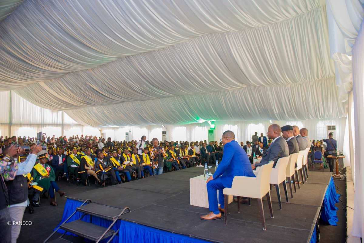 SonyNgandu's tweet photo. 🧨 #RDC :10.03.2023 |🏠 CHAPITEAU @PullmanKinshasa |

Immense privilège d’assurer la Modération de la Cérémonie de fin de cursus académique des étudiants de #ISTA_Kinshasa en présence du Coordon @cibalanky , Hon. @Bernardkayumba9, DG @JKanyoni, PCA @alkilapi &amp; Hon.@NsingiLe
1/2👇 https://t.co/jbTDfe0y9M