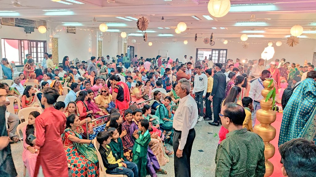 GaneshYadavINC's tweet image. Attended the Mass Marriage program organised by Bharat Solanki ji President of Charotar Rukhi Samaj Mahapanchayat today in Versova alongwith MLA Solapur and MPCC WP @ShindePraniti ji.

Also present were MPCC GS @INCBhavna ji &amp;amp; MRCC GS @MobinpathanINC ji.

#MassMarriage