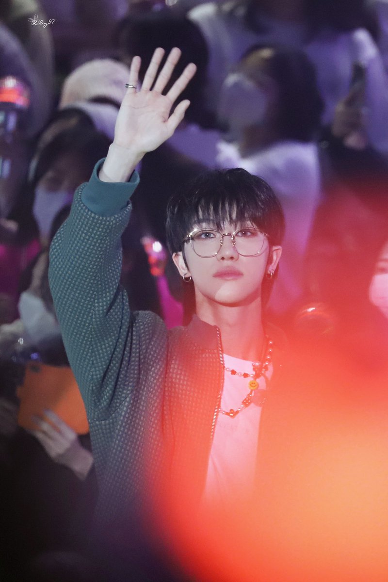_kilig97's tweet photo. 230312
ㅠ
#THE8 #디에잇 #徐明浩 
#SEVENTEEN #세븐틴 https://t.co/uTYL1S1zw4
