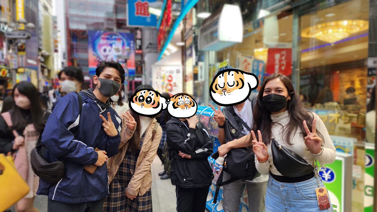 Unawhut's tweet photo. Had so much fun today!!! Thank you for having us for lunch and karaoke 🥰❤️ @datenkou @chiisanauta @Anba_LenU2B @Igx25 https://t.co/wRIoqFJmtn