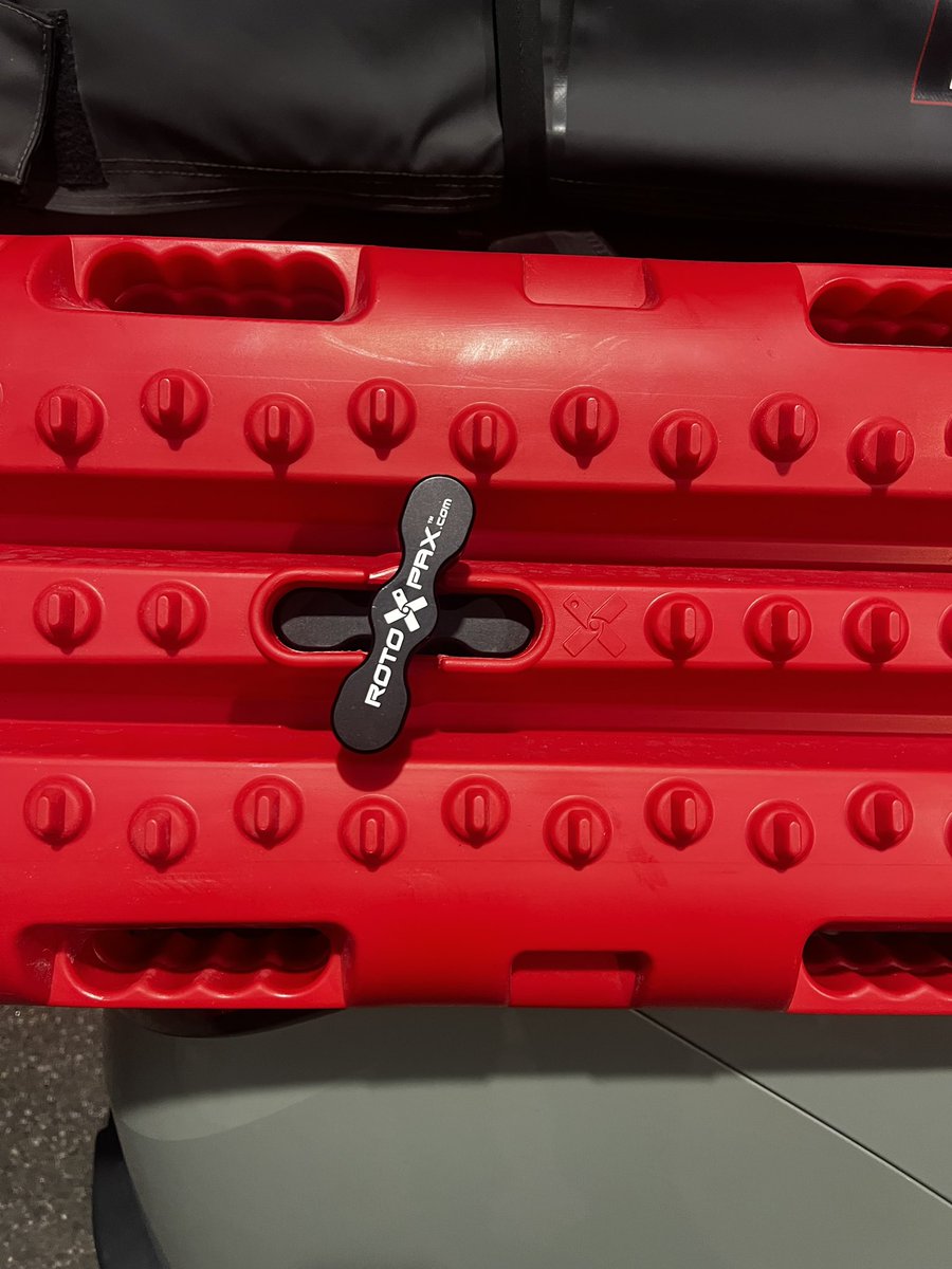 12v_Ike's tweet photo. Getting Adventure Ready!  Testing our new bed rail accessory brackets for the @Hyundai #SantaCruz with some @RotopaxOfficial  traction boards! https://t.co/Z6aFX9j5xH