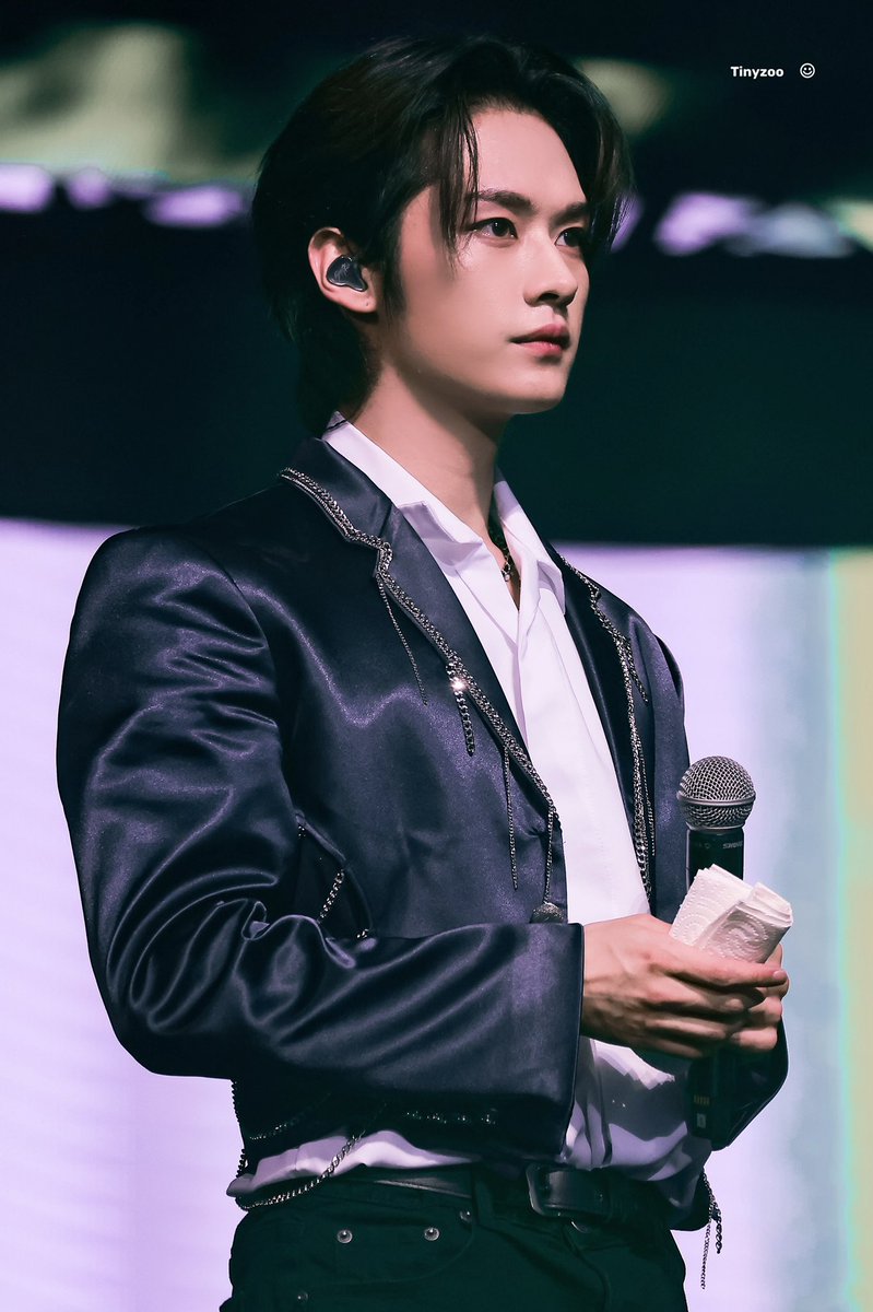 skzzoozoo's tweet photo. 230312

🐰HD

 #straykids      #Leeknow 
#스트레이키즈      #리노 https://t.co/pSoqHsmQNm