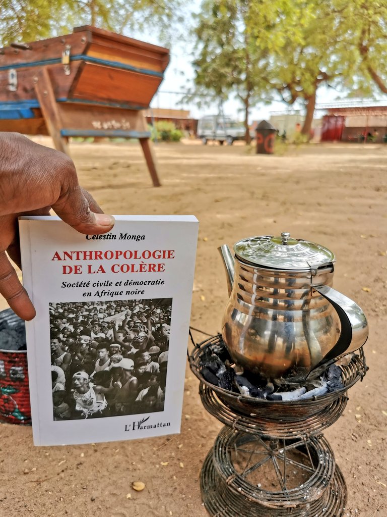 Aujourd'hui c'est dimanche 🤧 #ThéPartyLivre

Marque de thés: #Arawane 

Auteurs de l'œuvre: Célestin MONGA

Titre: Anthropologie de la colère : Société civile et démocratie en Afrique noire

Lieu: Saaba (#PALAISGOURMAND)

PS : en repos anticipé😢

#TL226 #lwili #BurkinaFaso