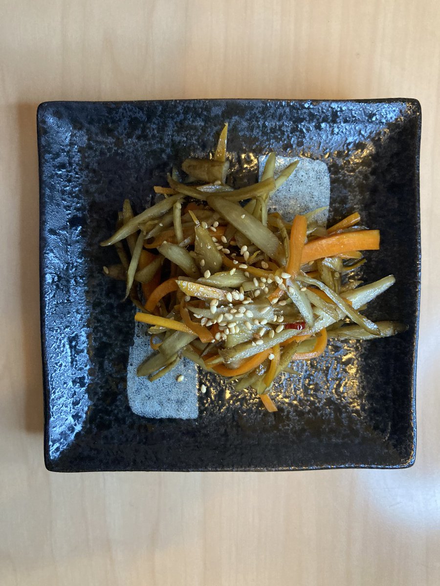 本日の夕飯はきんぴらごぼう😊

食物繊維もりもり

油はオリーブオイル
砂糖はてんさいとう
醤油は小麦なし✍️