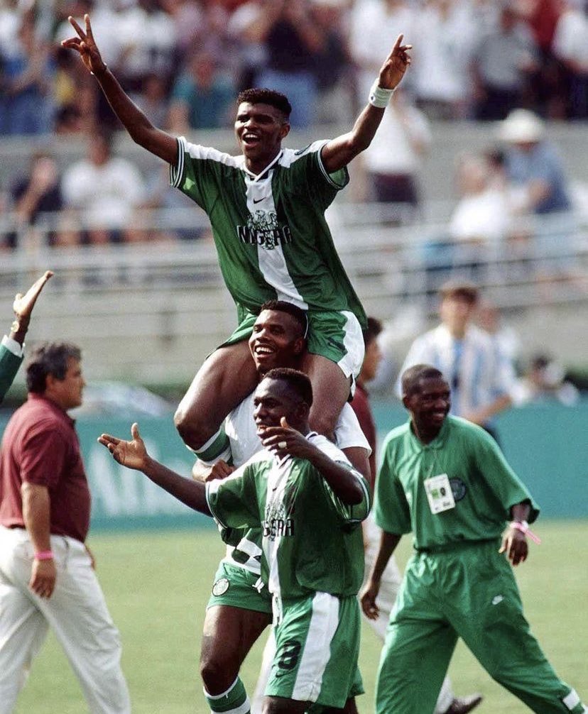 FrankKhalidUK's tweet photo. 27 years ago Nigeria became the first African nation to win the gold medal at the Olympic Games! 🥇🇳🇬⚽️ https://t.co/wyoWVtzVaH