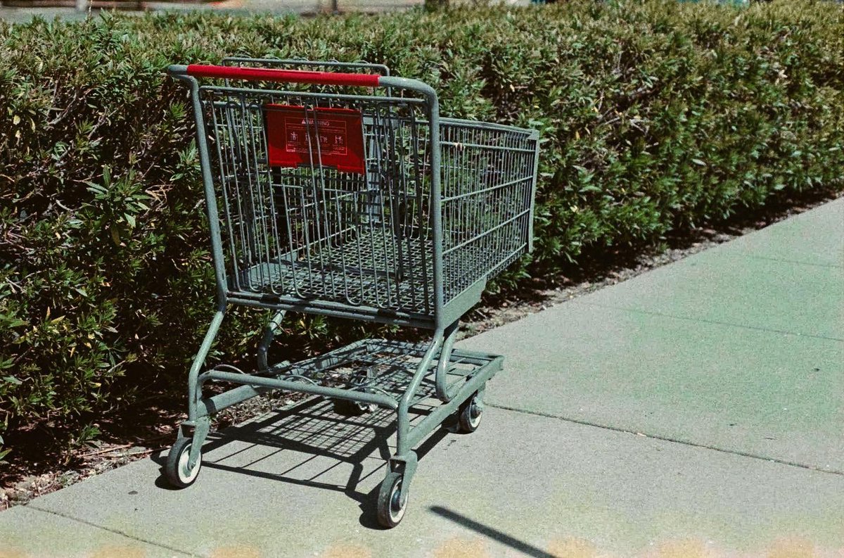rodolfotografo's tweet photo. “Shopping carts”
📷 #nikonf100
🎞️ @kodak #proimage100 (expired)
🔭#nikon50mm18eseries
#shoppincart #photography #shoppingcartsinthewild #exploreauburnca #filmphotography #filmcamera #manuallens #selfdevelop #bajaphotographer #cinestillcs41 #norcal #expiredfilm https://t.co/mWJMt7Jhkx