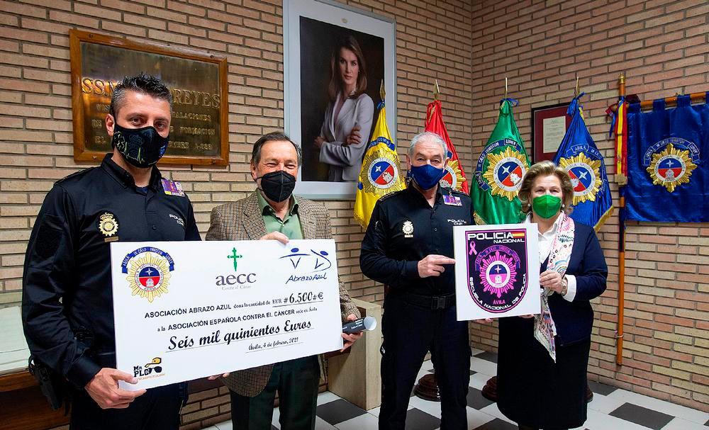 Mr. Policía tweet media