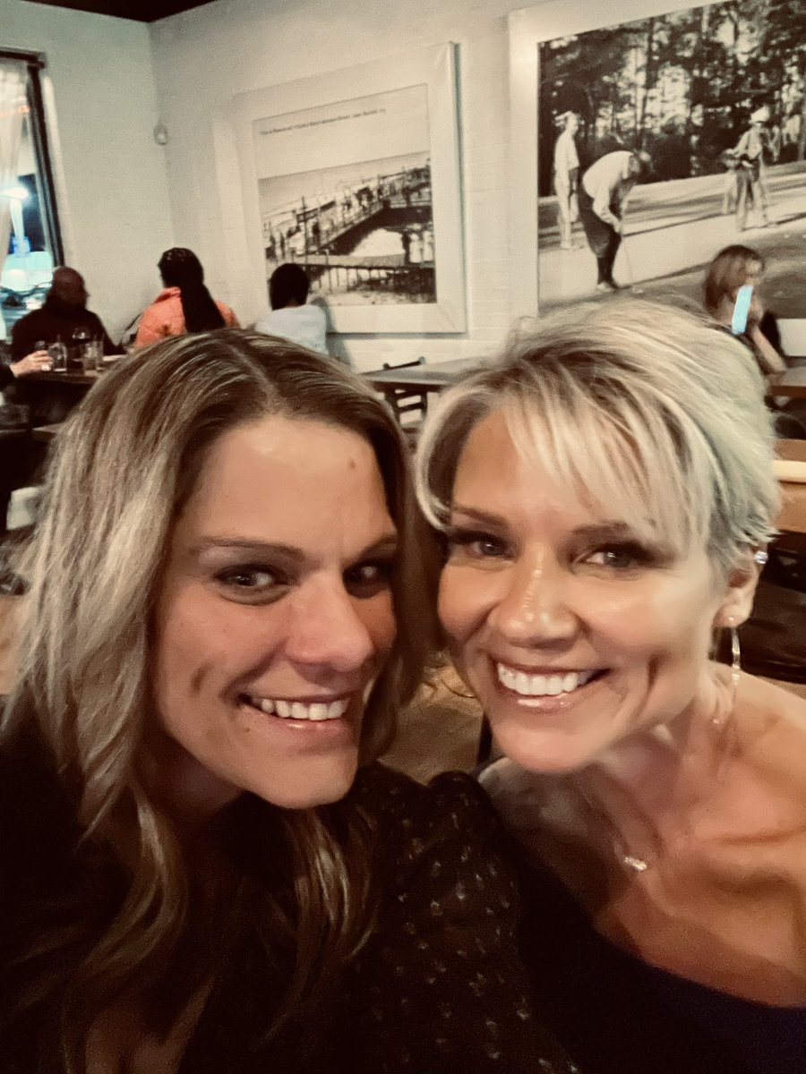 walk500miles's tweet photo. Dinner with good friends ❤️ https://t.co/YTxHKGaBd4