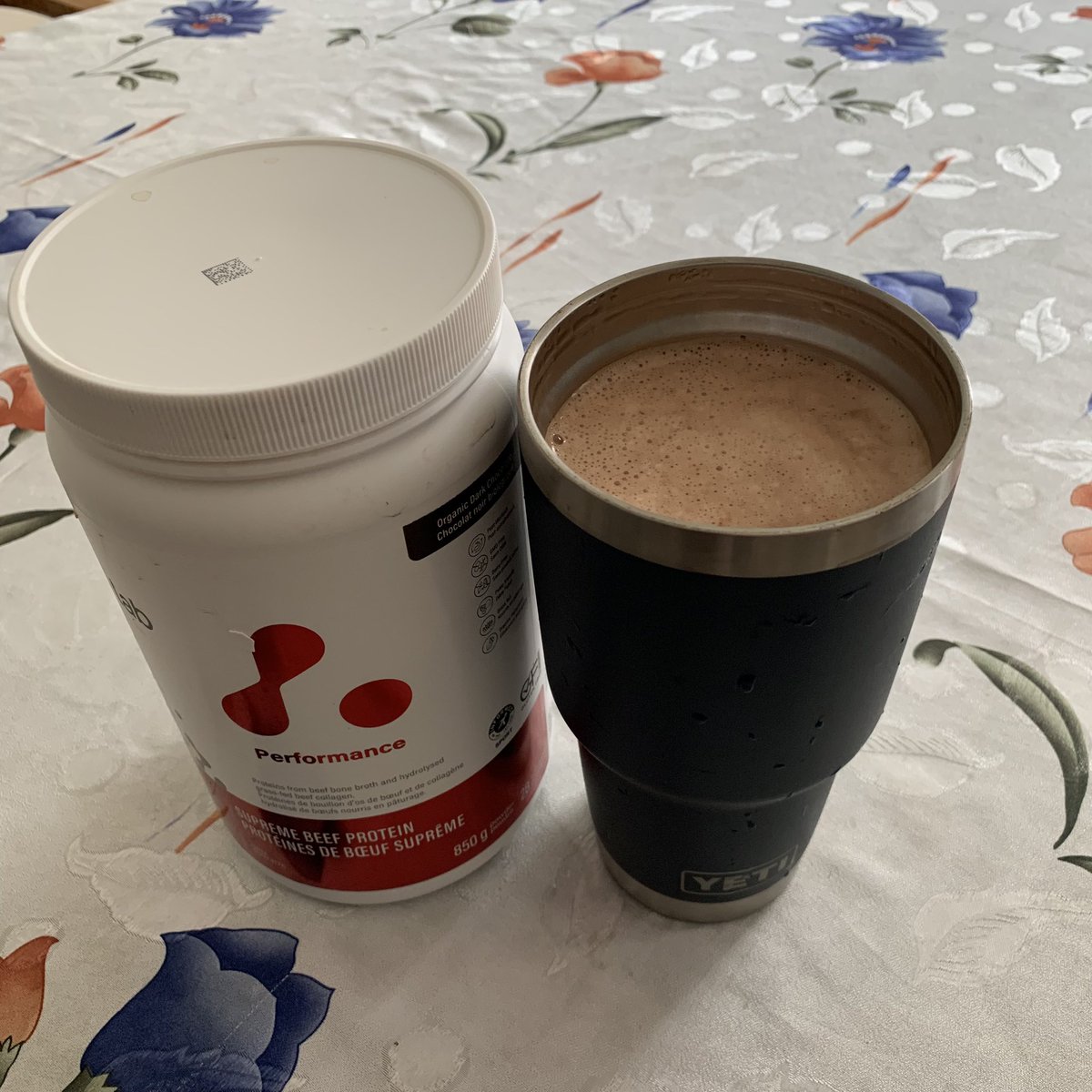 BooostedAvocado's tweet photo. @benny_ #proofofcup
Made mine into a mocha with some chocolate protein powder 💪😤☕️ https://t.co/GMT7BRf7rj