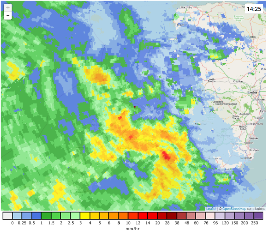 DavidstowInfo's tweet image. We just managed to beat the heavy rain back to base after a walk across #Davidstow Moor.

On the lane past the Upper Tremail #OnshoreWind turbine we met lots of people on horseback.

We can (belatedly!) report that they were riding in a 32 km @EnduranceGB event in aid of @CR_UK