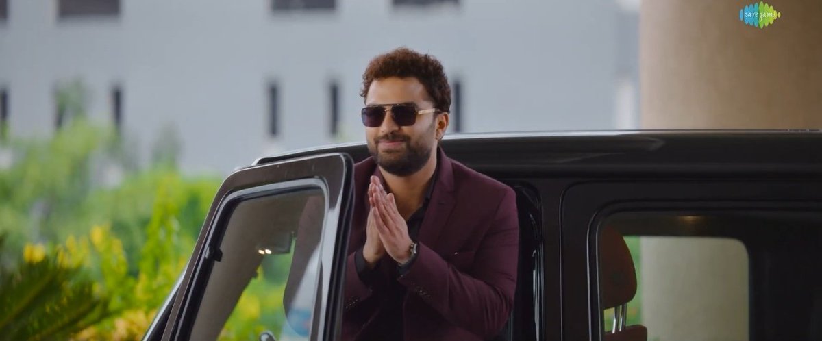 TwinkleTalks143's tweet photo. @VishwakSenActor Das ka damki, official Trailer released 🥳
#daskadhamki #vishwaksen #tollywood #newtrailer #latest #Trending #TrendingNow #vishwaksenfans #twinkletalks 
Watch now 👇
https://t.co/0A669wiLQE https://t.co/N0zoFBshj2