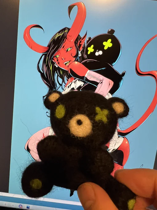 いつもお世話になってる、 さんが遠方よりわざわざお越しくださりました!いつもありがとうございます^_^クマさんのフィギュアも作っていただきました!めちゃくちゃ嬉しい、、、ありがとうございます  