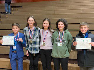 stconstance2019's tweet photo. Congratulations to our 7th and 8th graders who represented SCS at the IJAS Regional Science Fair at Northeastern University.  Thank you Ms DalSanto! @ChiCathSchools @bigshoulderschi https://t.co/38nhC95TaW