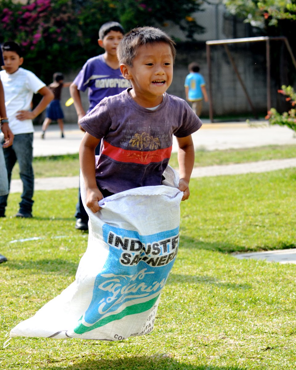 ⏰If you haven't switched your clocks yet, here is your reminder that it's time to spring forward!

Longer and warmer days are ahead!☀️