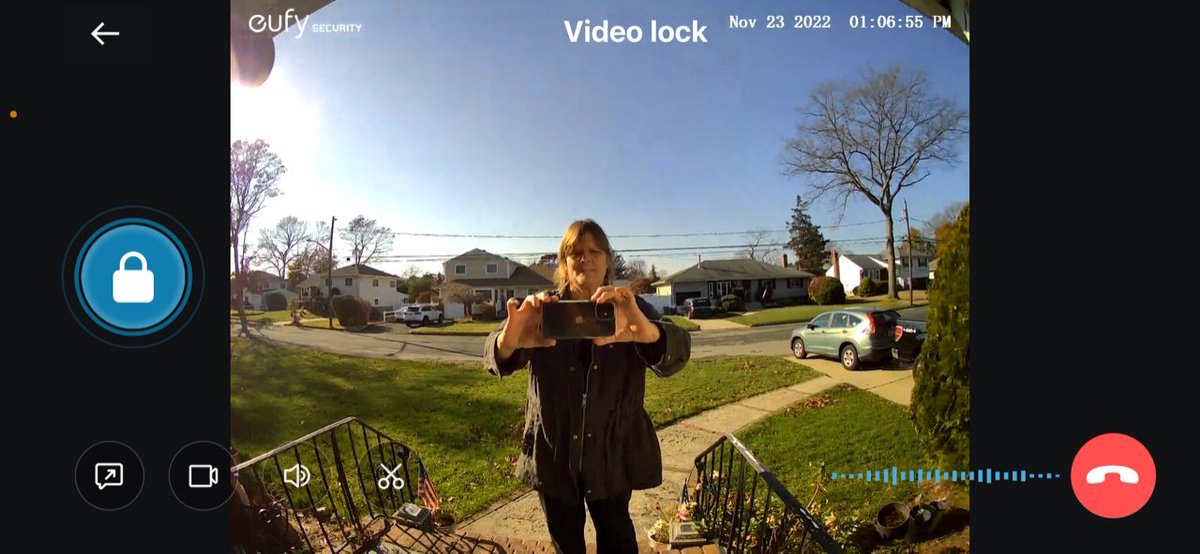 Keep this smart lock in mind if looking to purchase one for your #smarthome. #smartdevice  cpix.me/a/165437063