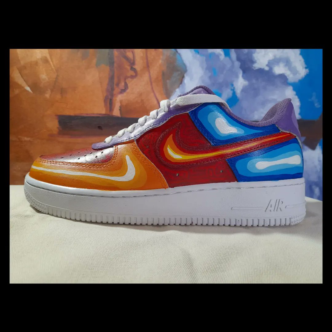 Stic1er's tweet photo. Selling these custom painted nikey kicks..
Size 42, 7.5(Uk),8.5(US)
For https://t.co/3T4nvyTNAO only.
You can also get yours custom painted 🎨.. #becauseartislife #art #ArtistOnTwitter #Shoes #shoesaddict #Nike #funkyfoot #stic1 #stic1er #angelus #angelusdirect https://t.co/LXSPY4jttU