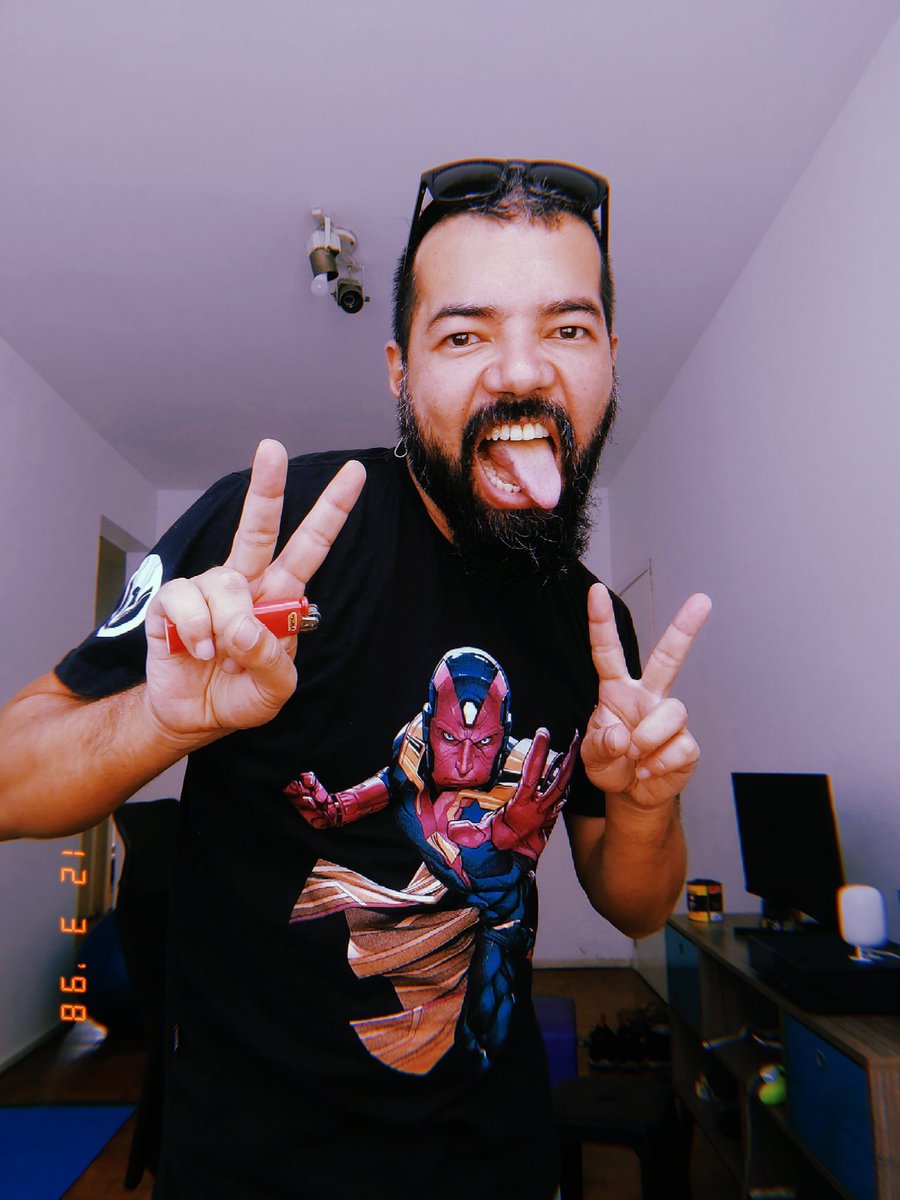Gaymerzonna's tweet photo. Voltando a ativa pós três sisos a menos #takethevision partiu trabalhá https://t.co/BdfDADsaZl