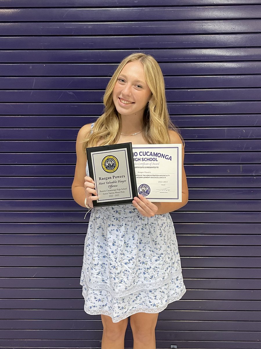 Congrats to Raegan Powers for receiving JV MVP Offense!