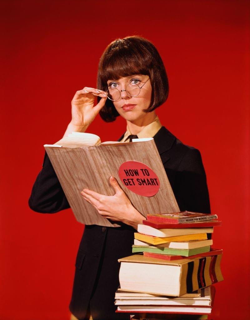 Happy Birthday to Barbara Feldon who turns 90 today! 

Pictured here as Agent 99 on Get Smart.   