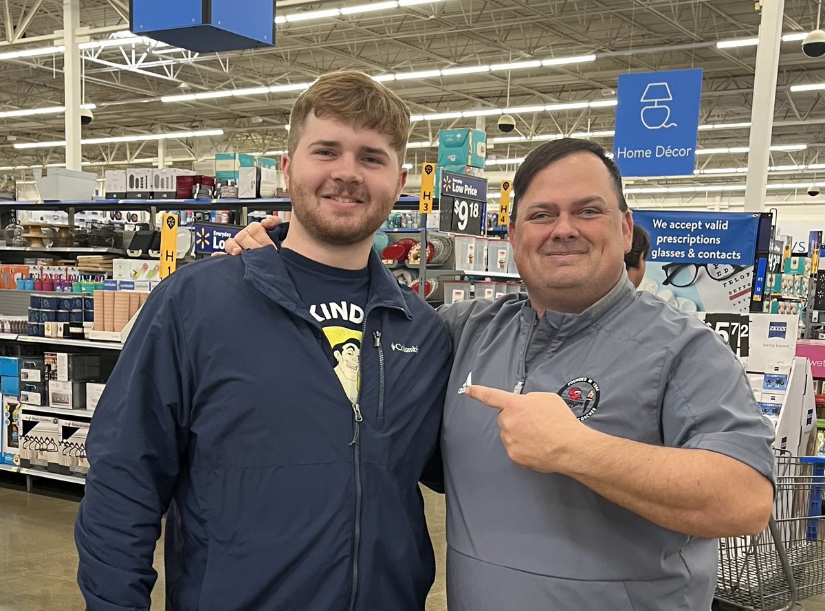 Great way to kick off Spring Break Week running into #MyGuy Caleb Bonds of ⁦@AthleticsTCHS⁩ 2020 and 2021 Teams! #ROW #ChopOn #BuiltbyTC