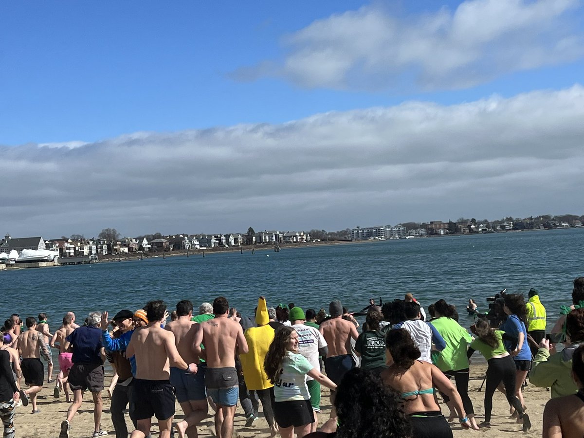Coleman Nee (@coleynee) on Twitter photo Another awesome Shamrock Splash in support of <a href="/savetheharbor/">Save the Harbor</a> <a href="/TriangleInc/">Triangle, Inc.</a> and <a href="/PiersPark/">Piers Park Sailing</a>. 38 degree water? No problem! Thanks to <a href="/JetBlue/">JetBlue</a>, <a href="/harpoonbrewery/">Harpoon Brewery</a> and <a href="/MassDCR/">MassDCR</a> for their support. Another awesome Shamrock Splash in support of <a href="/savetheharbor/">Save the Harbor</a> <a href="/TriangleInc/">Triangle, Inc.</a> and <a href="/PiersPark/">Piers Park Sailing</a>. 38 degree water? No problem! Thanks to <a href="/JetBlue/">JetBlue</a>, <a href="/harpoonbrewery/">Harpoon Brewery</a> and <a href="/MassDCR/">MassDCR</a> for their support.