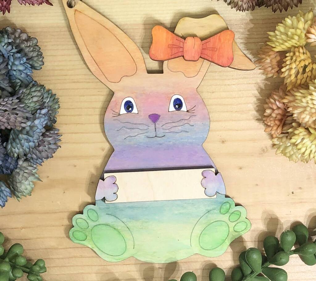 kabs_korner's tweet photo. New pastel rainbow tag option. 

#kabskornercustoms #whiteststationmercantile #palletplacellc #beagoodhuman #spreadpeaceandlove #eastertags #rainbow https://t.co/GC9alr7F6v https://t.co/b3ZQleewHx