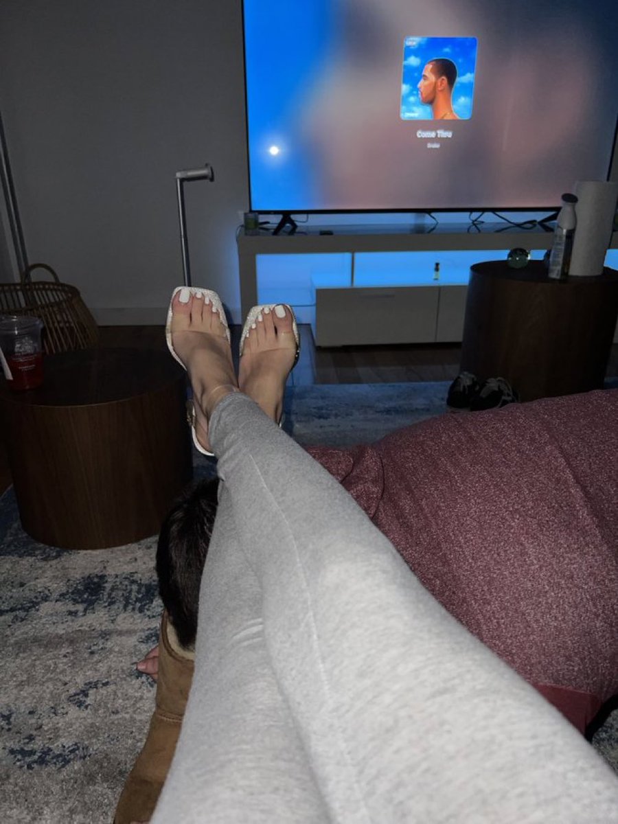 Footjob on Twitter