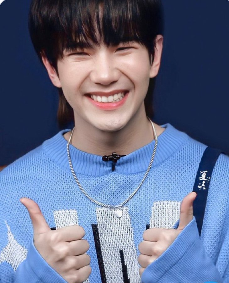 elisa_806's tweet photo. Down memory lane:
07.03 - My TL was full of pics with SMILES FOR BUILD. I'm always #InLuveWithBuild and his dimpled smile.
#BuildisLuved https://t.co/zZSGEcUMxy