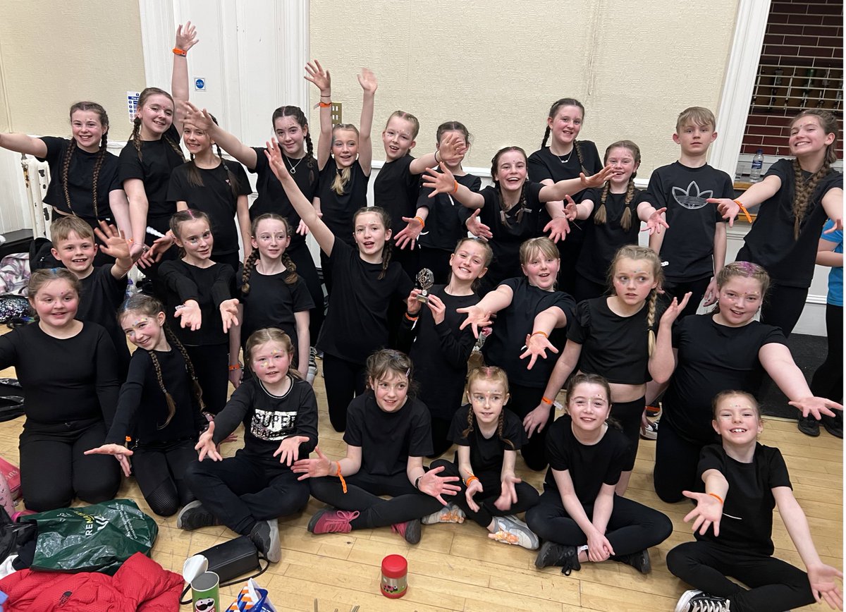 MissCrighton's tweet photo. Not sure who was more excited to win Esprit de Glee at the @FrissonScot competition this week.. the teachers or the pupils? 🎶😆 @AlvaPSandELC https://t.co/g3rELPuBdv