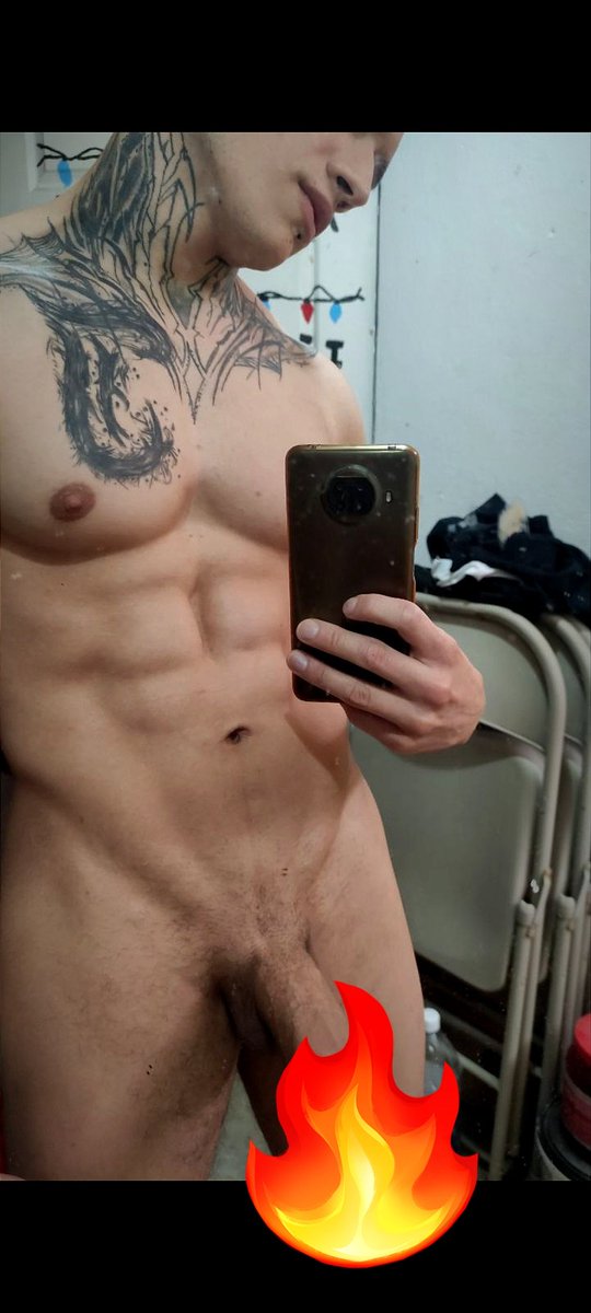jalatela_rico's tweet photo. Miren nada más está delicia, si me trago toda su leche 🥵🥵🔥🍆💦🤤 #gay #sexgay #porn #gayporn #chakal #chakalitos #cogida #macho #hot #nudes #pack #horny #sexo #gayman #caliente #sexogay  @EncuentroGayMty https://t.co/KHz8SFhwk4