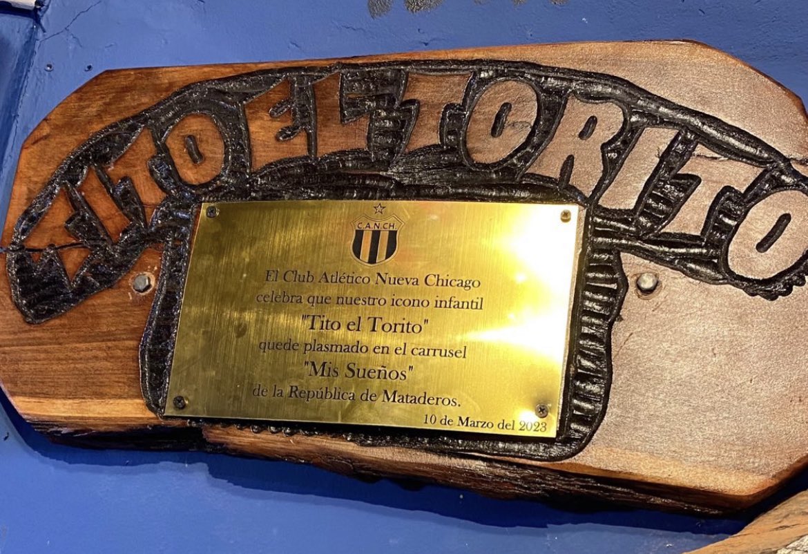 Gracias a el Carrusel “Mis sueños” por este reconocimiento… un día muy especial para mi y para mis pequeños seguidores… 💚🖤💚