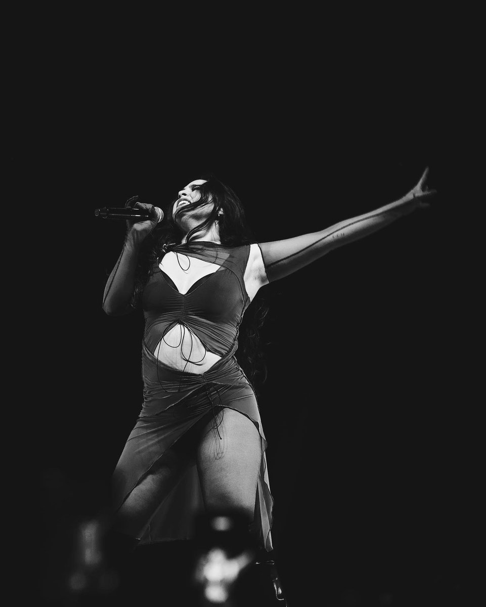 Lauren Jauregui tweet media