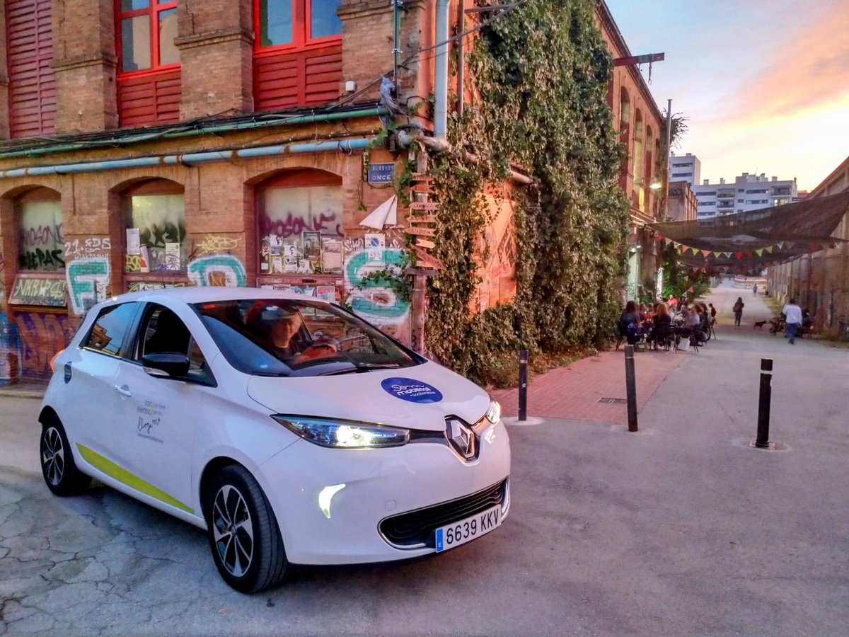 📲 Comparteix les teves experiències de #MobilitatSostenible!

🚘 Fas servir el cotxe de Som Mobilitat per a treballar? Per a sortides familiars? Per anar a comprar o de vacances?

📫 Envia'ns les teves fotos i motius, i comparteix a les xarxes #ExperiènciesSM!

📷 <a href="/4fiti/">Alfredo #CooperarHastaVivir</a>