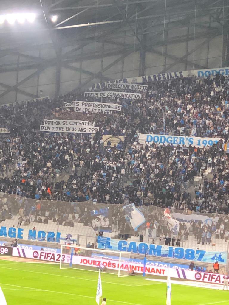 laraGiuu's tweet photo. Oui oui faute professionnelle on est bien d’accord !! #OMRCSA https://t.co/h3hCAzYDZt