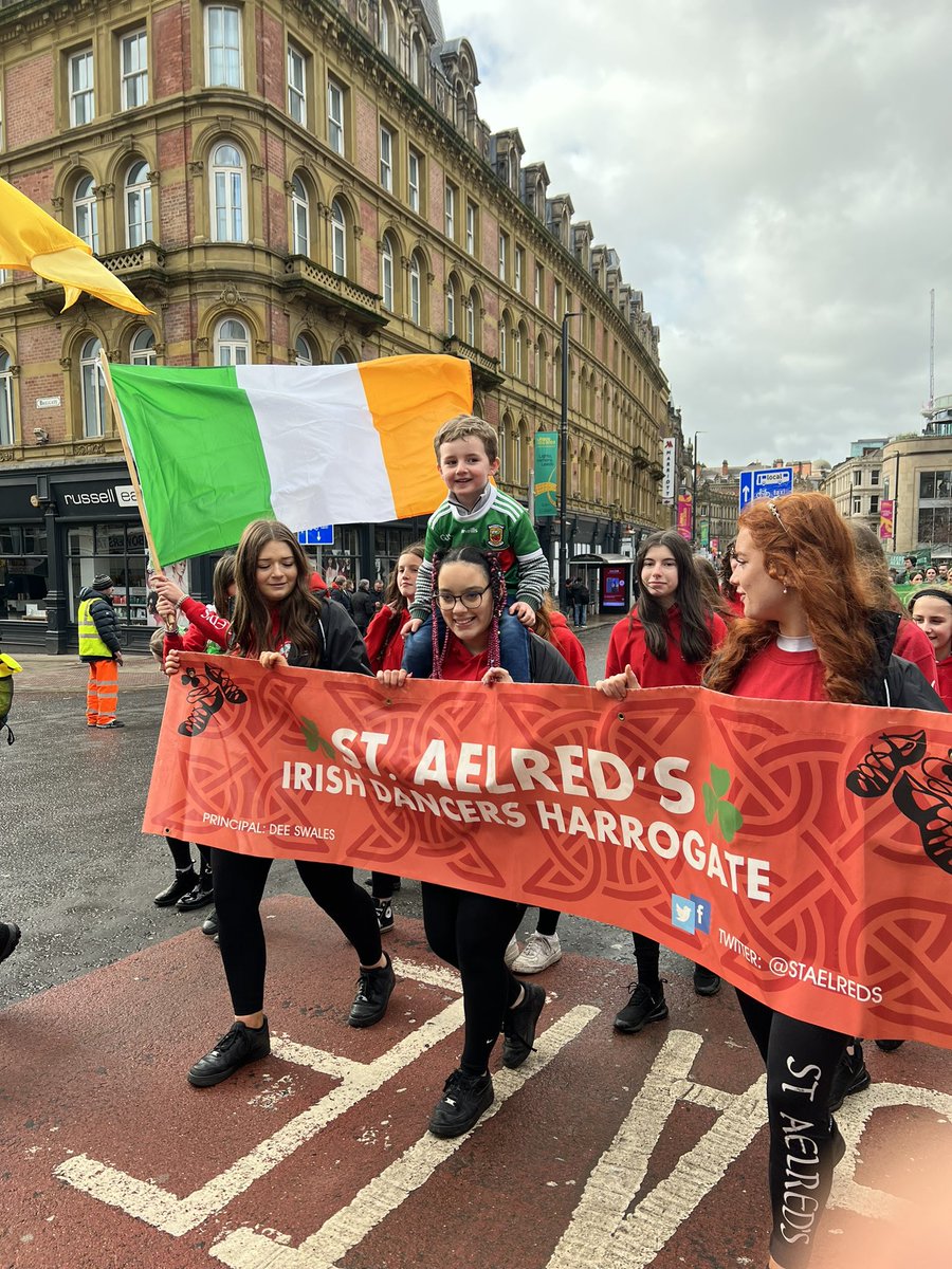 Some more lovely photos from <a href="/StPatsLeeds/">Leeds St Patricks Day Parade</a> ! What a fab turnout 💚☘️