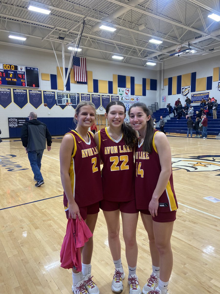 ShoregalsBBall's tweet photo. Fun way to end the season at the Lorain County all star game! https://t.co/VrUccu6cl2