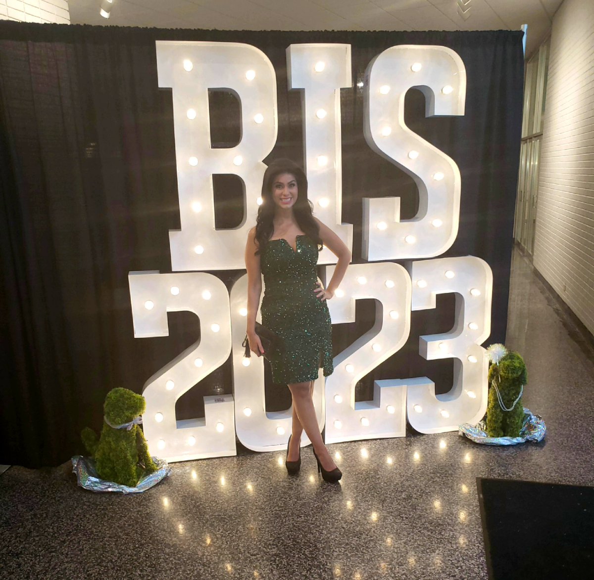 PrissB_TV's tweet photo. Last night I watched my coworker @BiskDTV slay her performance, walked an excited puppy who was eager to take the runway, chowed down on some grub, and made a few new friends! It was a wonderful night at #bestinsheaux2023 https://t.co/jP6hfaJZVW
