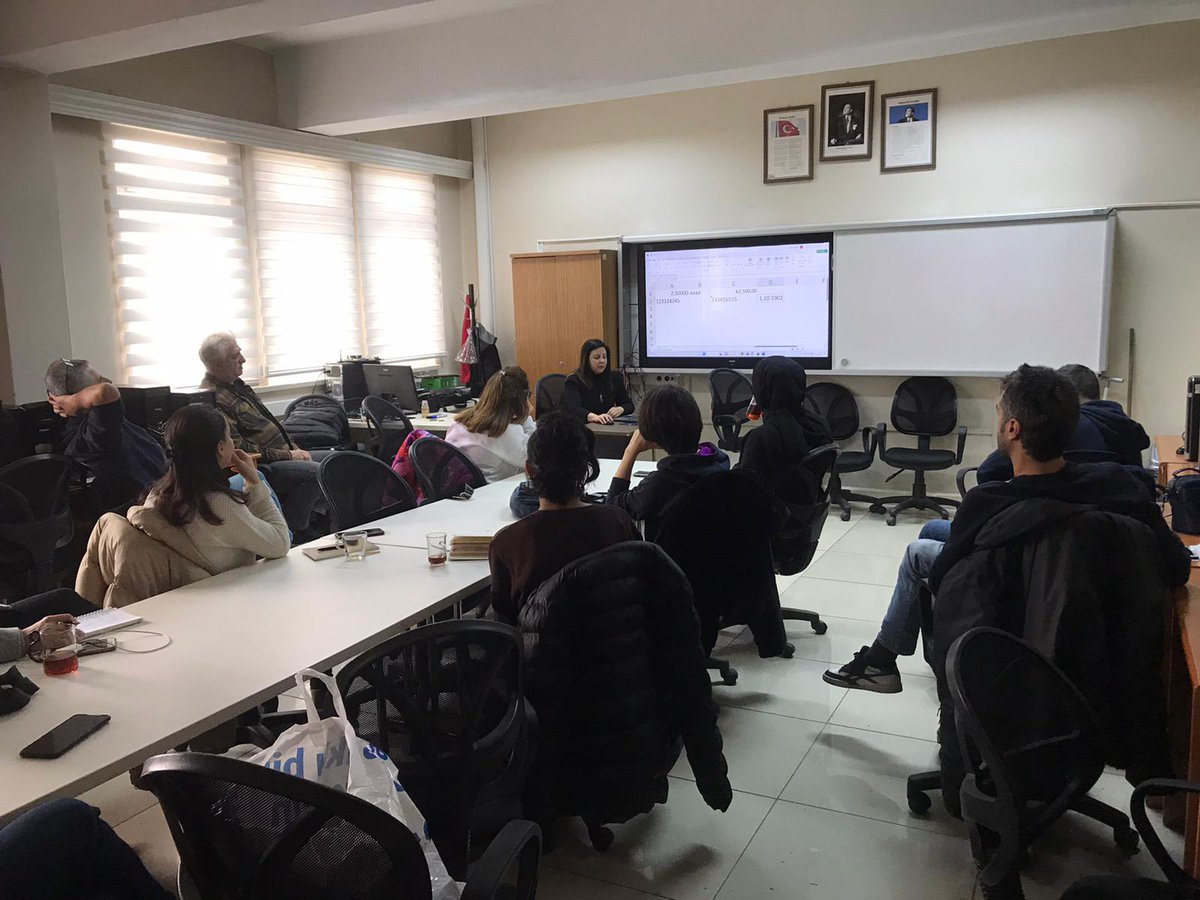 BtSinop's tweet photo. BT Rehber Öğretmenliği Kursumuzun 5. haftası; Python ile algoritma örnekleri ve MS Office programları 💻 @sinopilmem @YLDZercan1957 @sinopanadolu https://t.co/PDLGDZ1eQG