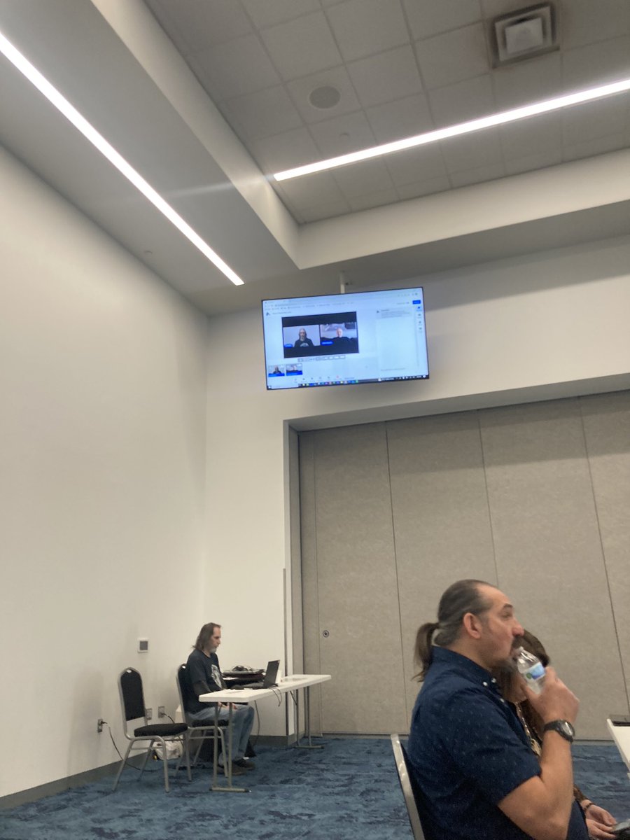 MrsPosterity's tweet photo. At #UFOXPO1 @SteveBassett live via Zoom at @UFOXPO1!! “Join me on Twitter, #MonthsNotYears” “Capital D Disclosure” ~ Steve Bassett

Mr. Michael Padilla @gitarmanNM505 taking pics here representing #AztecUFOCrash #AztecNM
(Ask him about Leanne’s Satchel!)👏👏🖖🫶💜🎸🛸👽🏜️🌵💃🇺🇸✨ https://t.co/HIhPTFAcBL