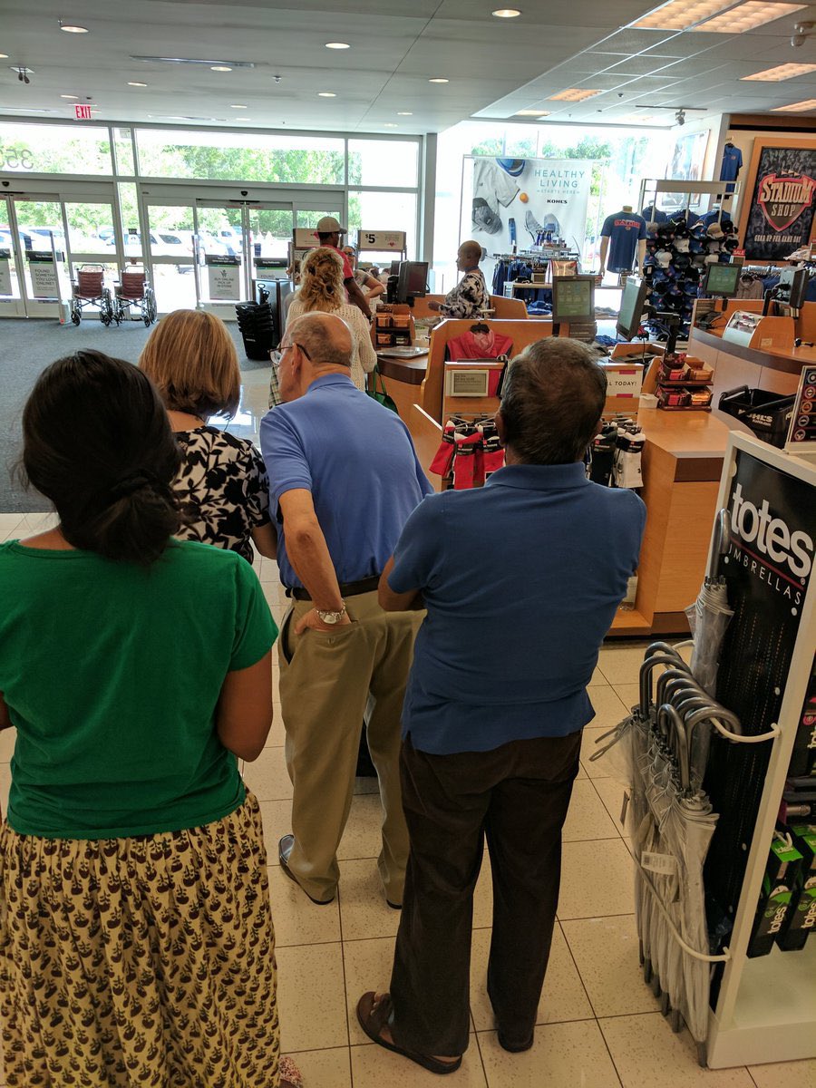 anothercohen's tweet photo. BREAKING:

Lines out the door at Kohl’s stores as panicked shoppers move quickly to redeem billions in Kohl’s cash. 

Joe, 70, a lifelong Kohl’s shopper told me, “it’s like nothing I’ve ever seen before. I thought this was the only stable currency left that was safe.” https://t.co/y1m7eZVtuO