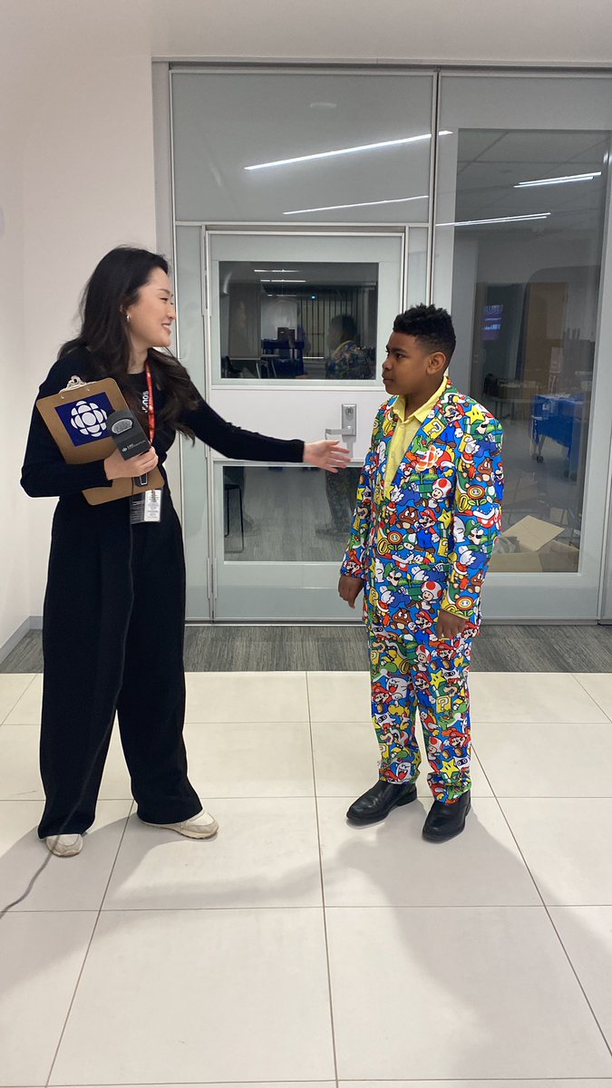 iamblkorchid's tweet photo. Nobody can talk to this kid with this suit on rn .  🔥 talk to mi son nice nuh!  #junoweekend #juniorjunos https://t.co/NzbkNJSOzo