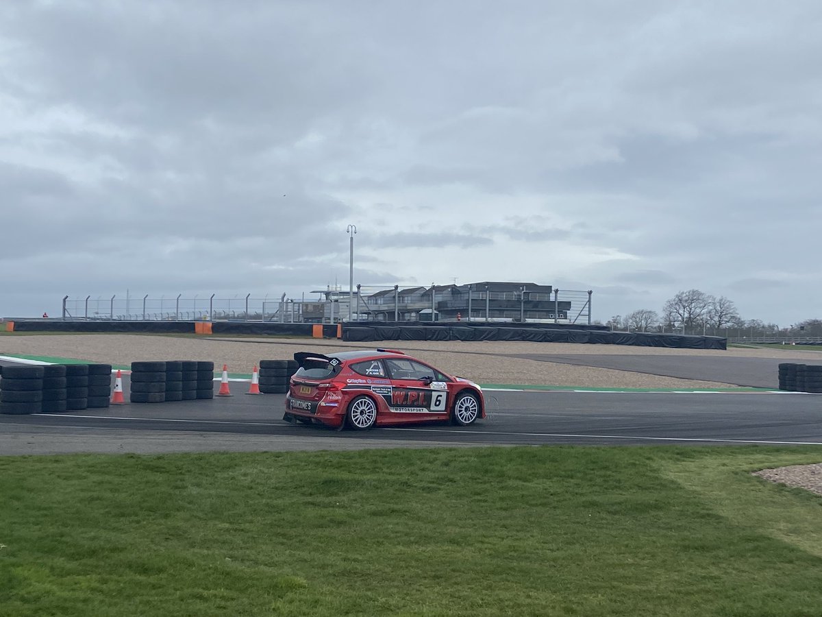 richardbramhall's tweet photo. Well @DoningtonParkUK @doningtonrally that was awesome. Massive 🙌 to all that made that a fantastic event from start to finish. Action everywhere around the circuit and so many great viewpoints #rally #sunshine #wrongwayround 👍 https://t.co/JNcemP21WO