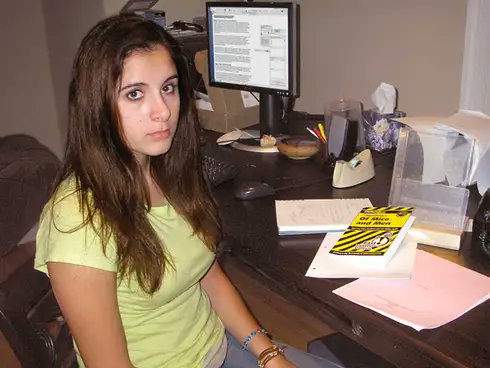 TheOnion's tweet photo. Girl Moved To Tears By 'Of Mice And Men' Cliffs Notes https://t.co/33SW5HqMf9 https://t.co/YYUqnKhvEQ