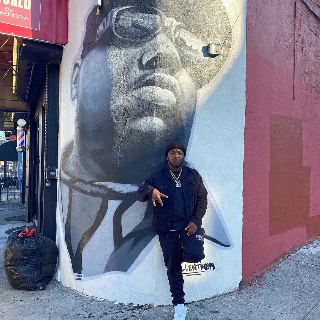 thenotoriousbig's tweet photo. Mafia World!! @LilCease
#HB #JM #JuniorMafia #LeeNation #DBlockMafia #Hardbody #Brooklyn https://t.co/EMwjnTvmF1