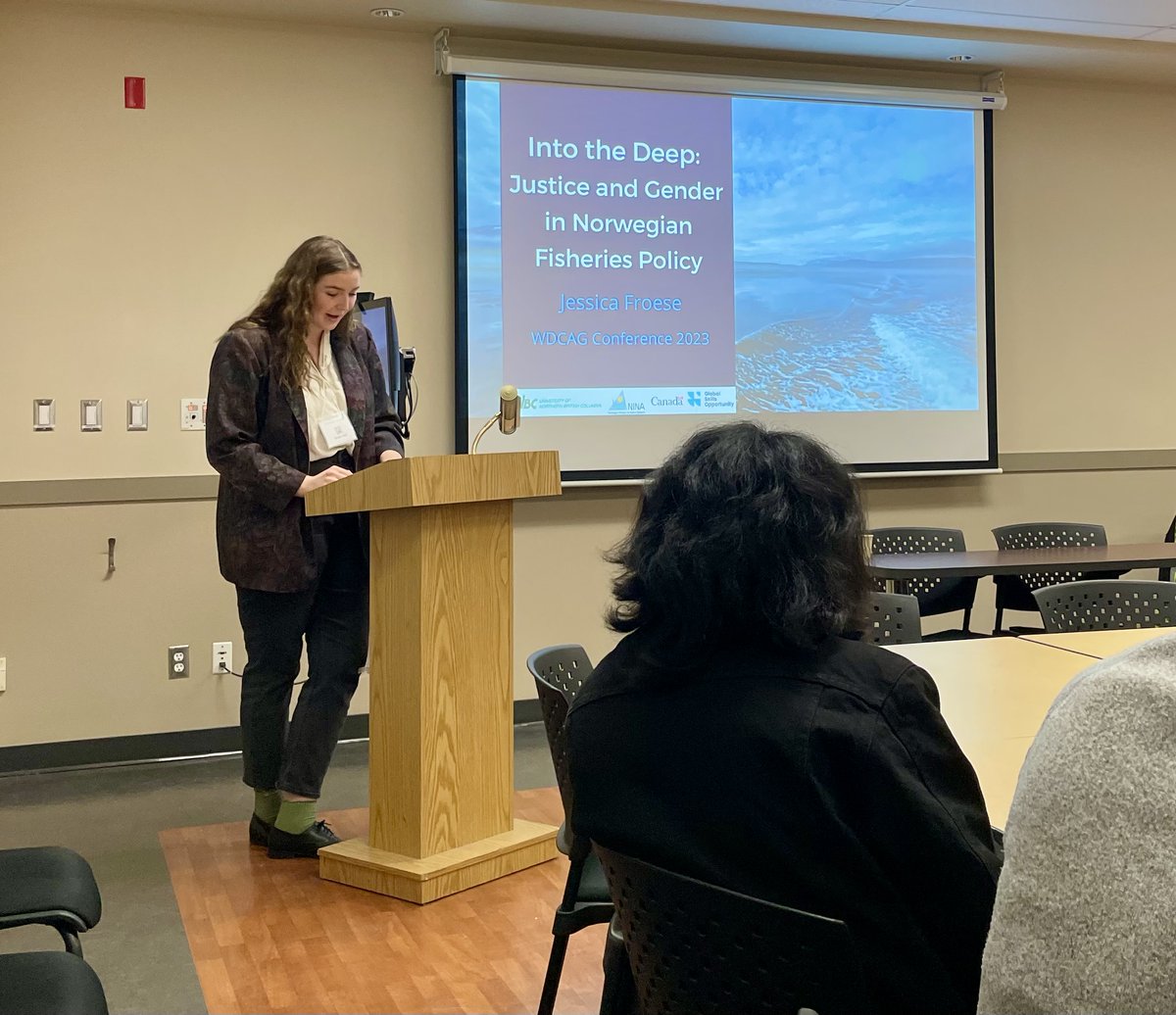 #UNBC Undergrad & grad students - more successful @WDGeog conference presentations yesterday at @UFVGeography 
Cyan LeMoal, Jessica Froese, Will Hanlon & Scott Brown doing well. Congrats!

Thanks to our faculty members Dr. @NeilHanlon3 Roger Wheate, Ellen Petticrew, Mark Groulx