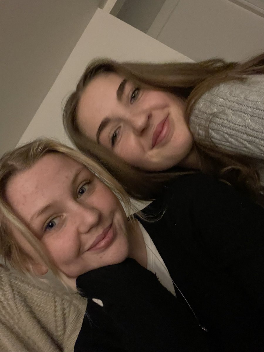 Lucy Schofield tweet media